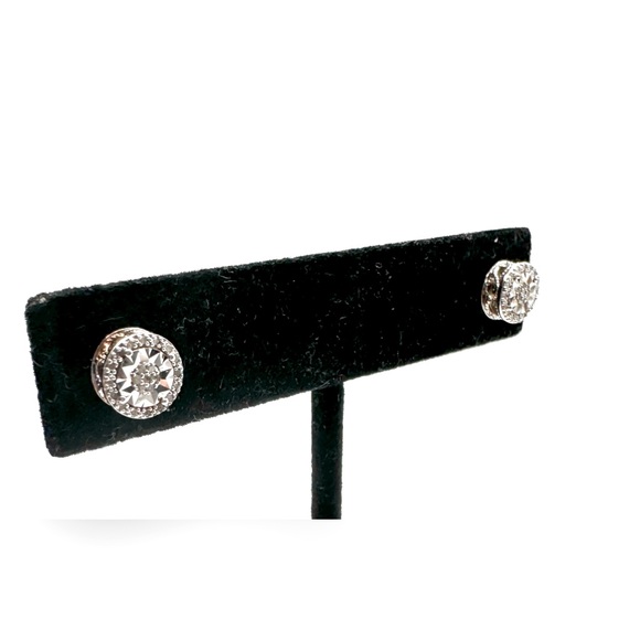 925 Silver Stud Earrings, Great Preowned Condition - Picture 2 of 9